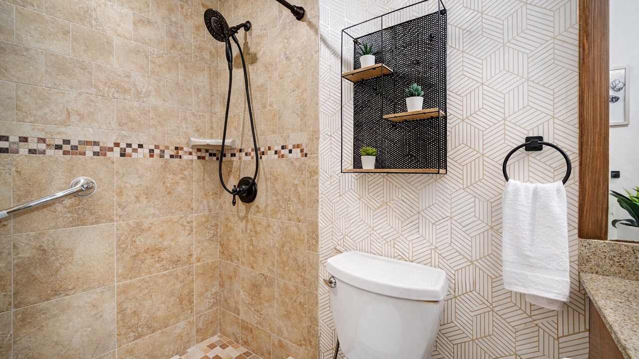 Photo of Bathroom in Sunrise