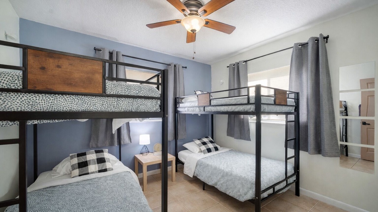 Photo of Bedroom in Sunrise