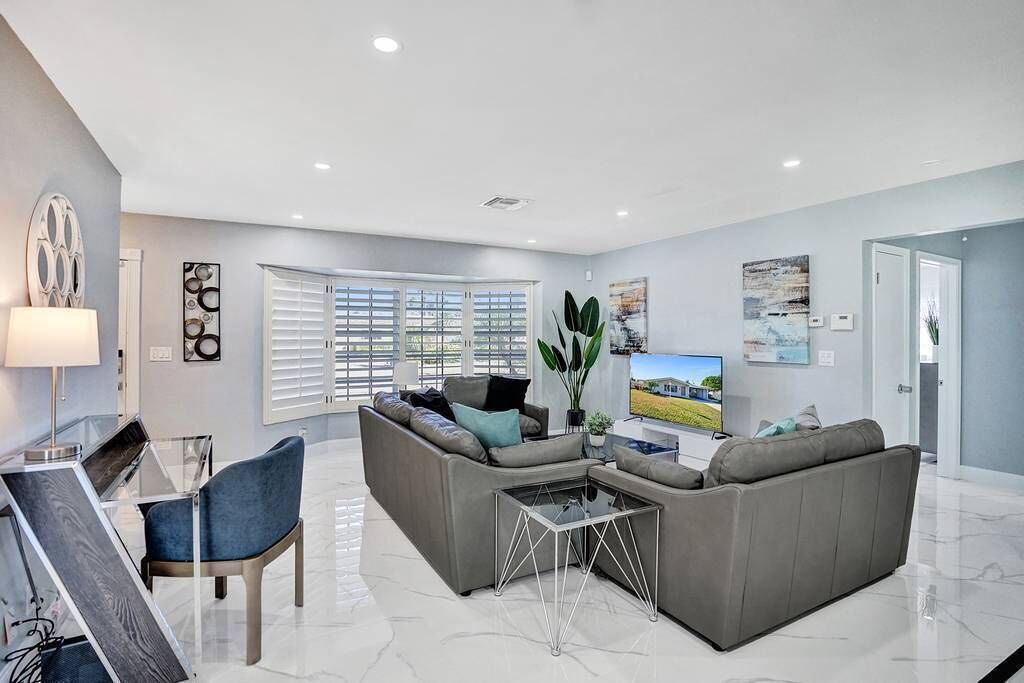 Photo of Livingroom in Deerfield Beach