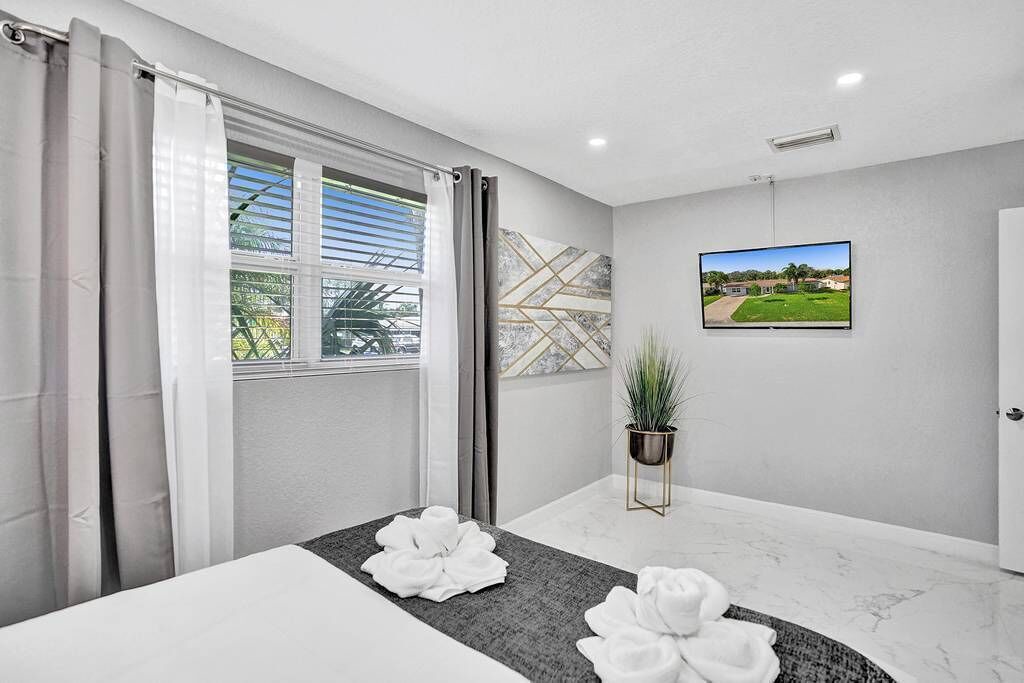 Photo of Bedroom in Deerfield Beach