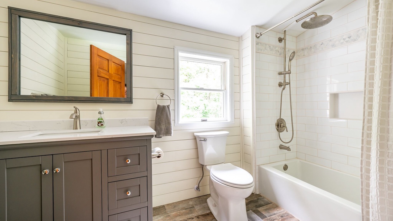 Photo of Bathroom in Hollowville