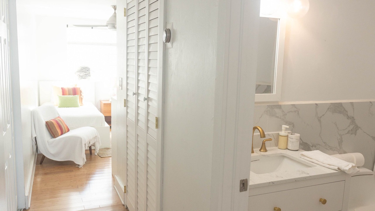 Photo of Bathroom in Flamingo/Lummus