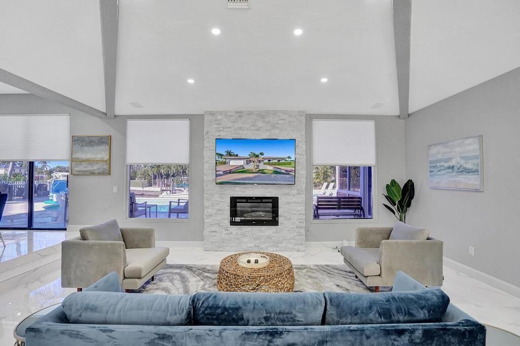 Photo of Livingroom in Deerfield Beach
