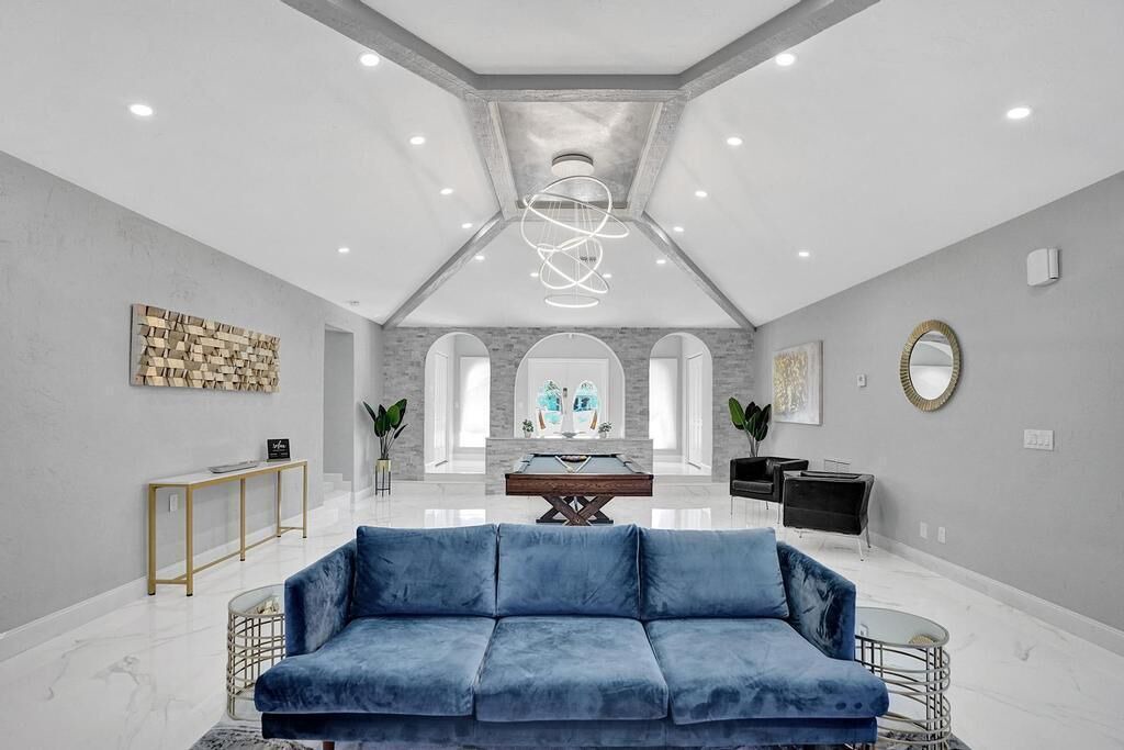 Photo of Livingroom in Deerfield Beach
