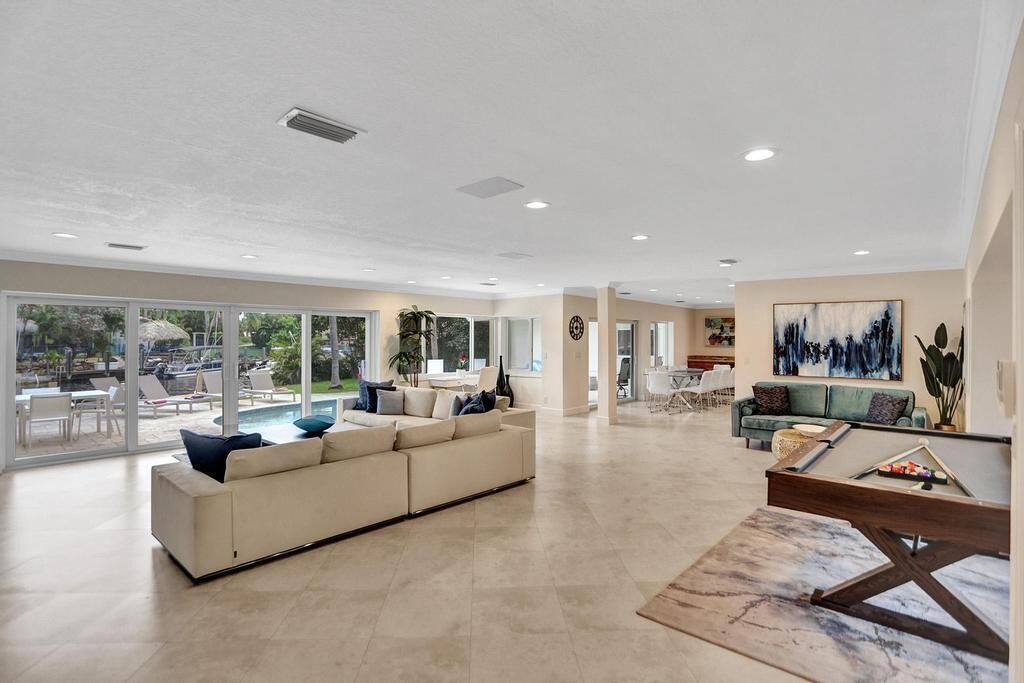 Photo of Livingroom in Deerfield Beach