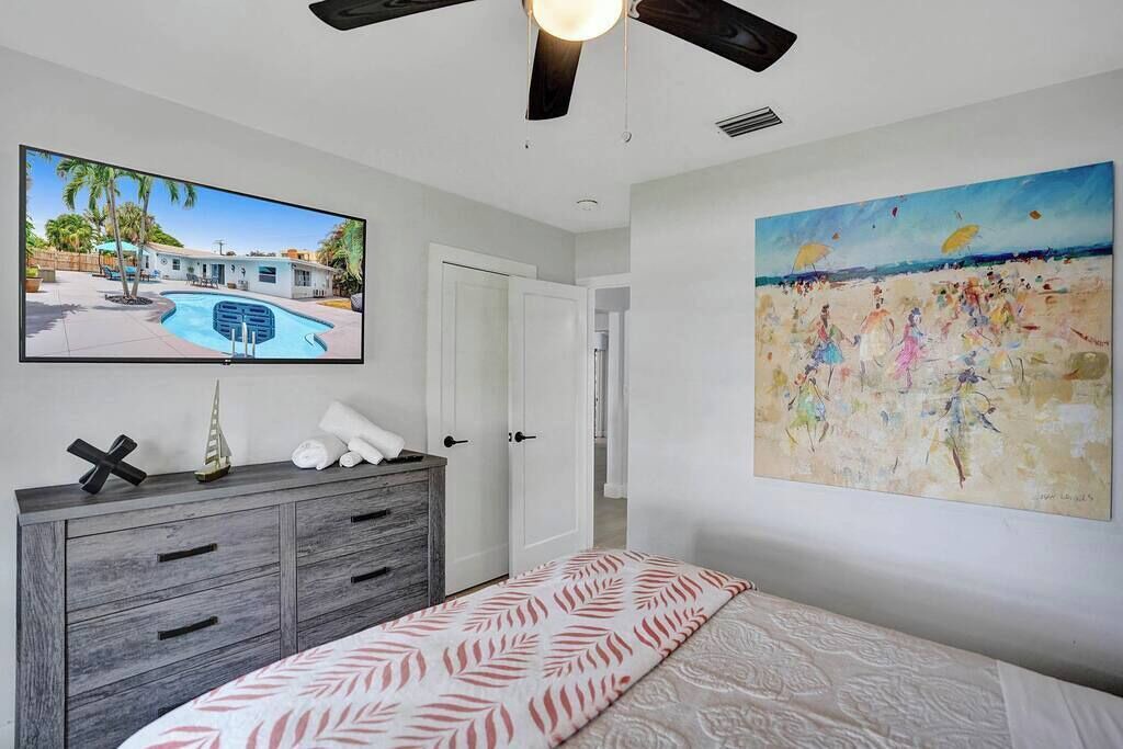 Photo of Bedroom in Lake Ridge