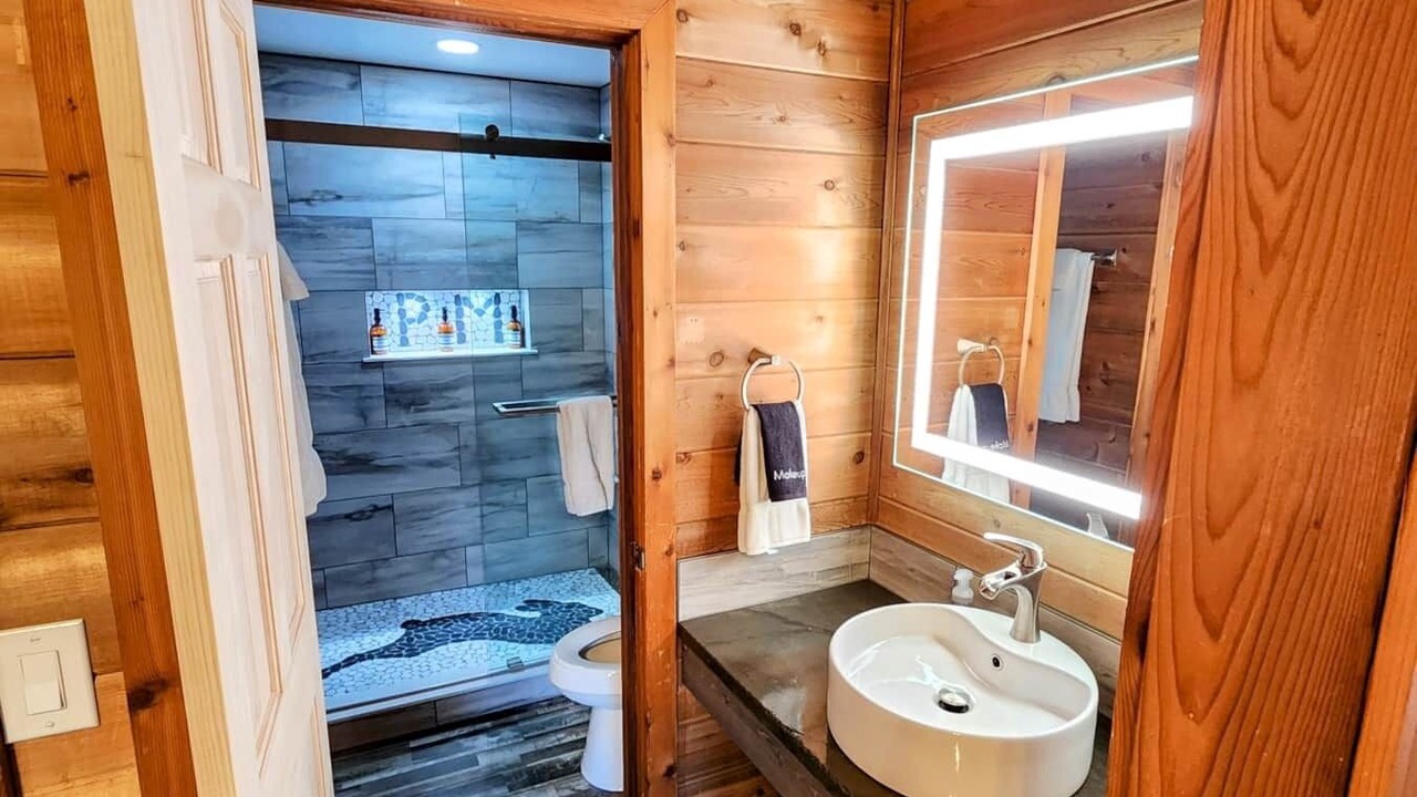 Photo of Bedroom in Edray