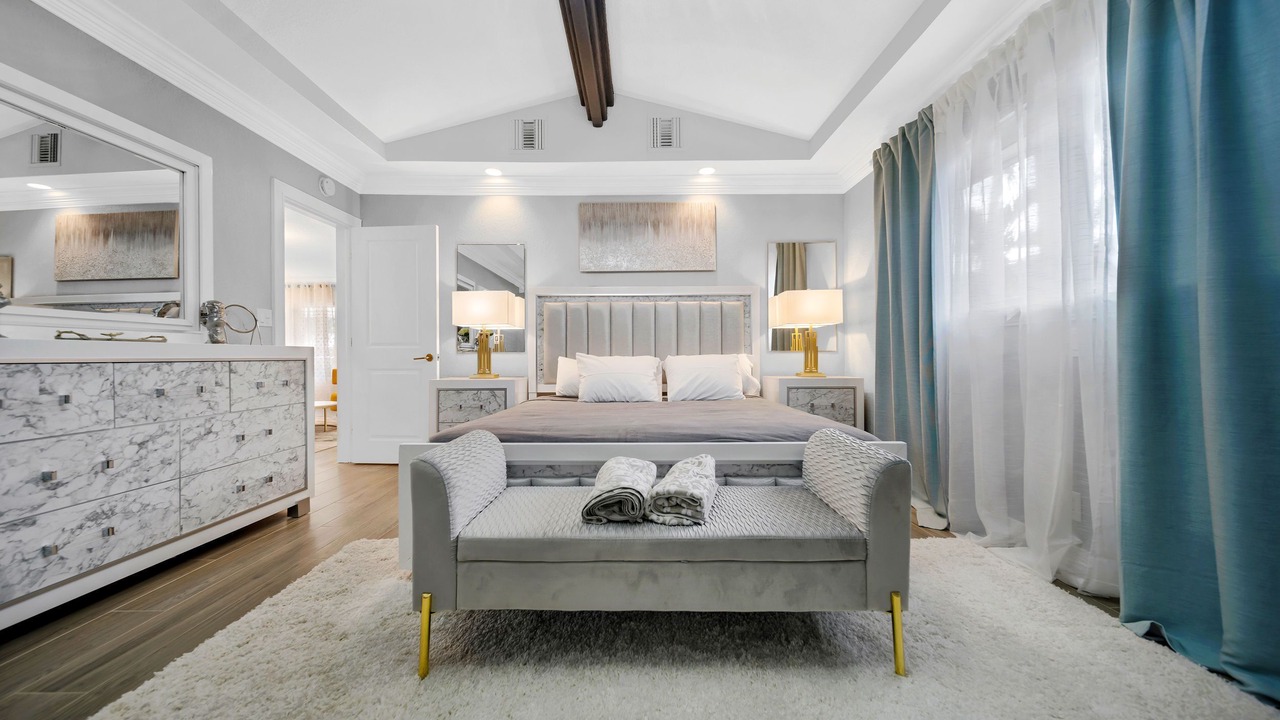 Photo of Bedroom in Imperial Point