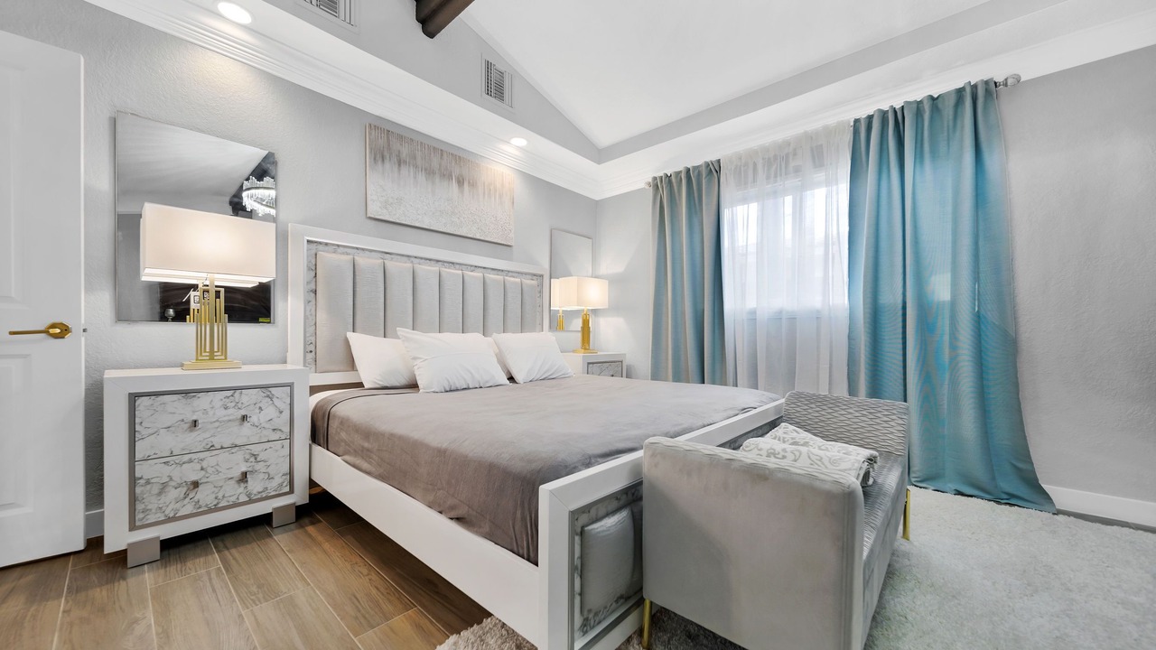 Photo of Bedroom in Imperial Point
