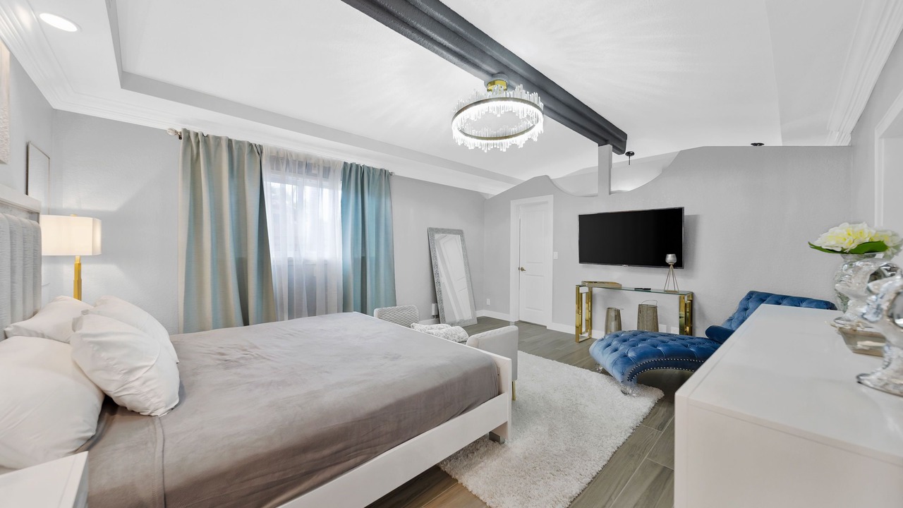 Photo of Bedroom in Imperial Point