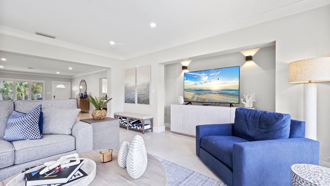 Photo of Livingroom in Harbor Village