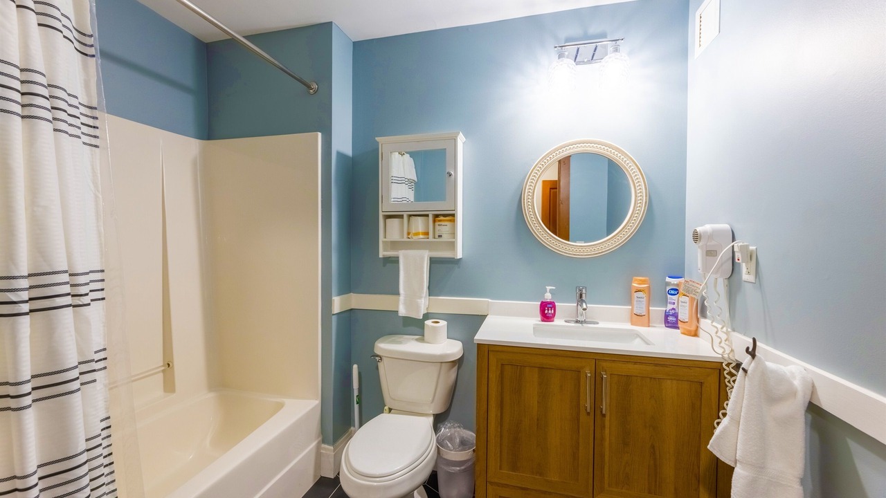 Photo of Bathroom in Edray
