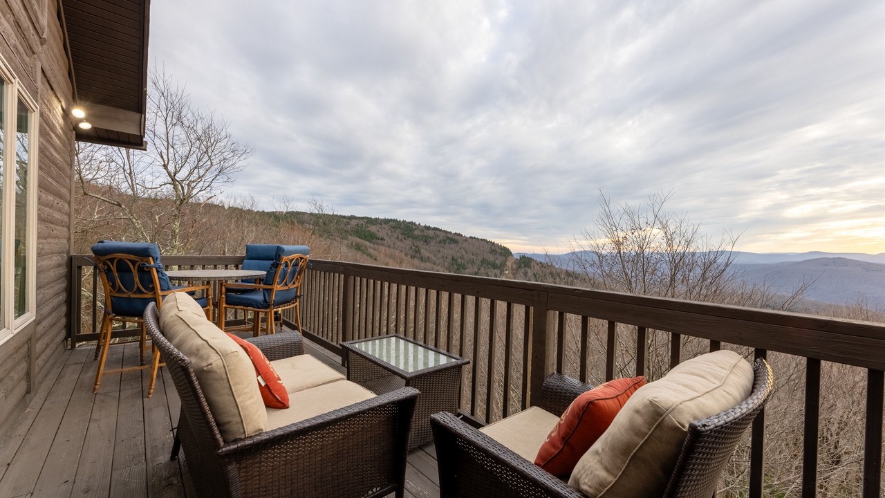 Photo of Patio Balcony in Edray