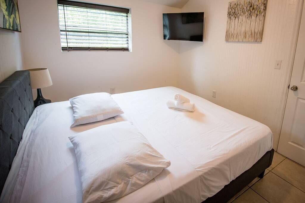 Photo of Bedroom in Miami Shores