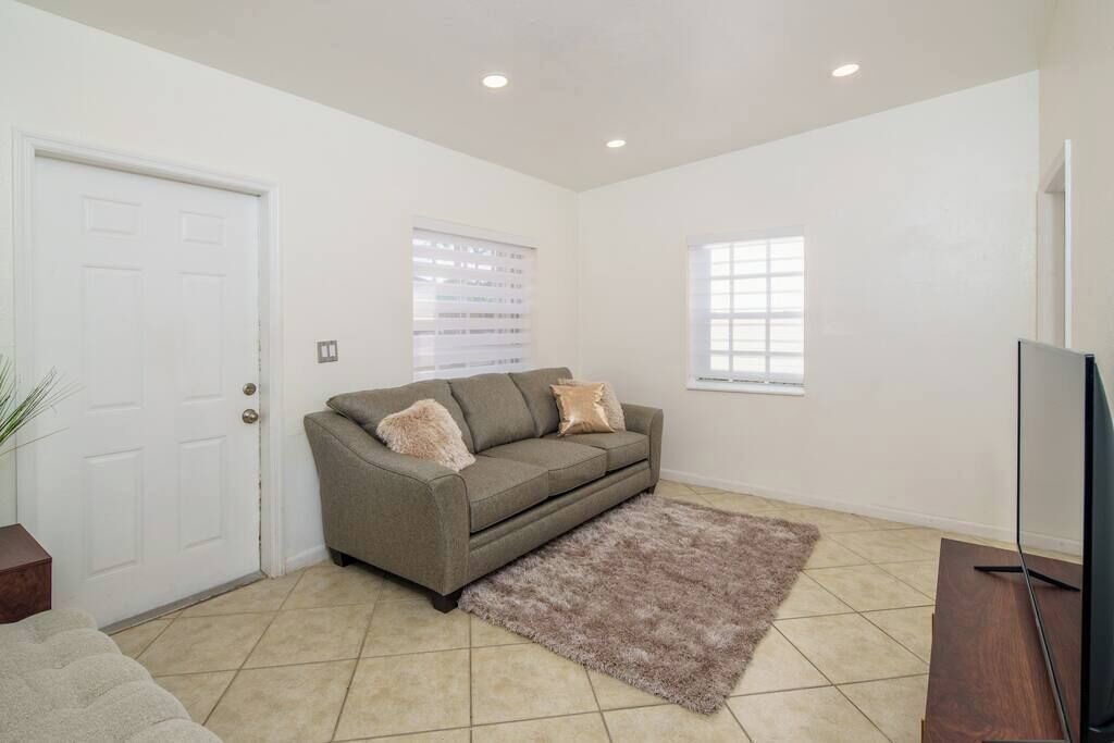 Photo of Livingroom in Hialeah