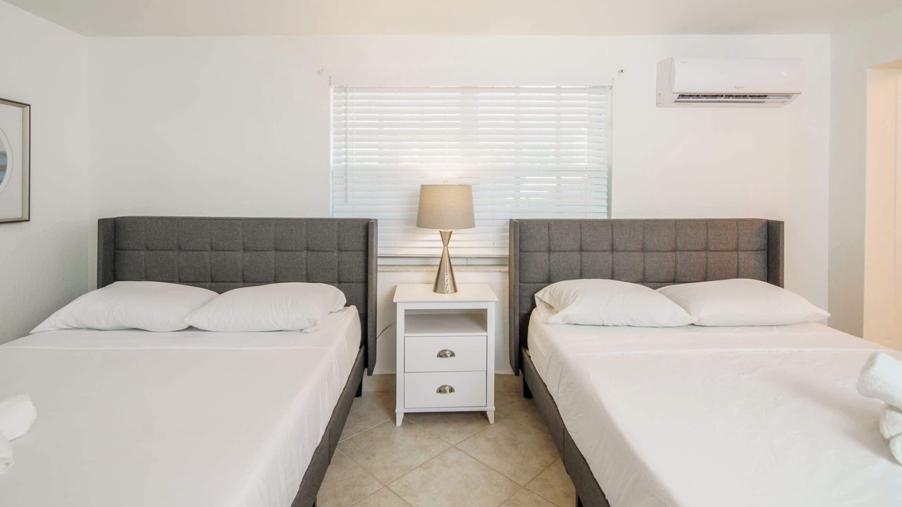 Photo of Bedroom in Hialeah