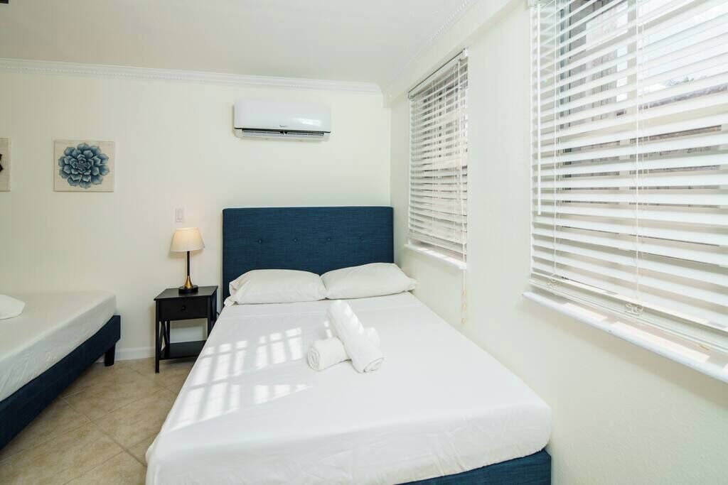 Photo of Bedroom in Hialeah