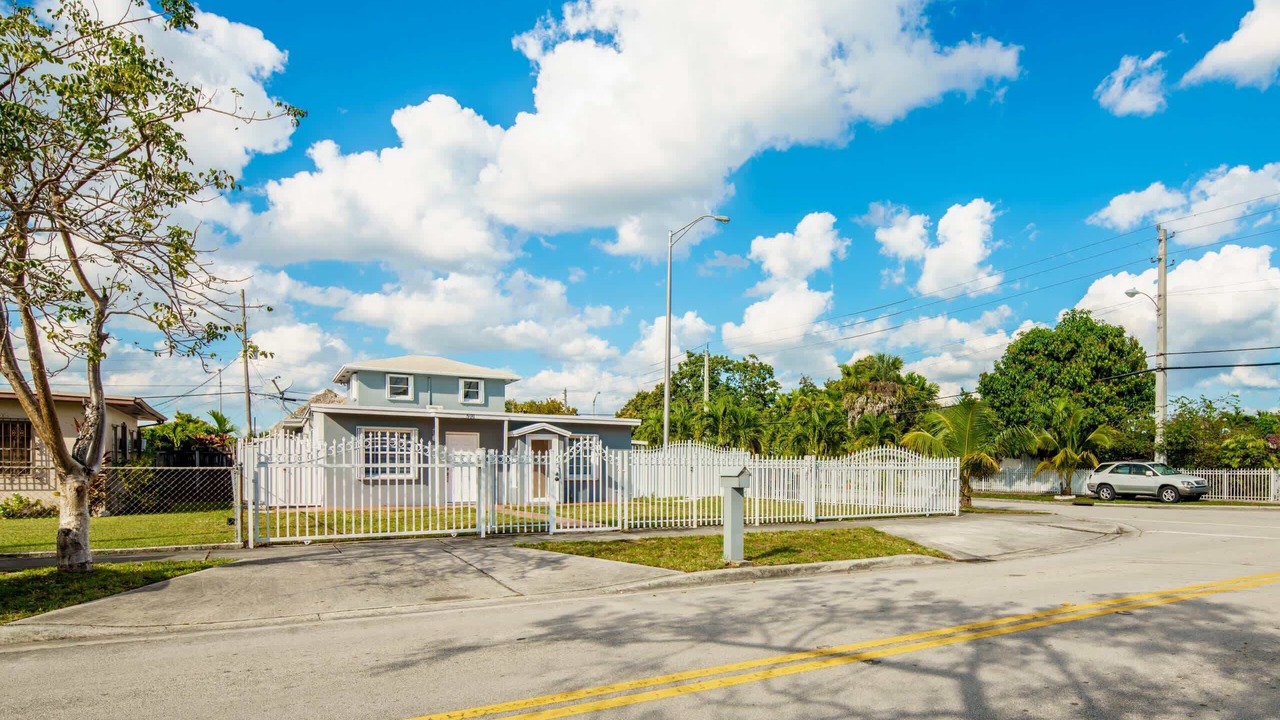 Photo of Outdoor in Hialeah