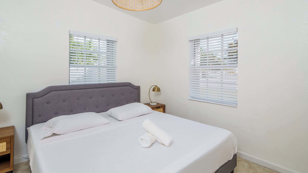 Photo of Bedroom in Hialeah