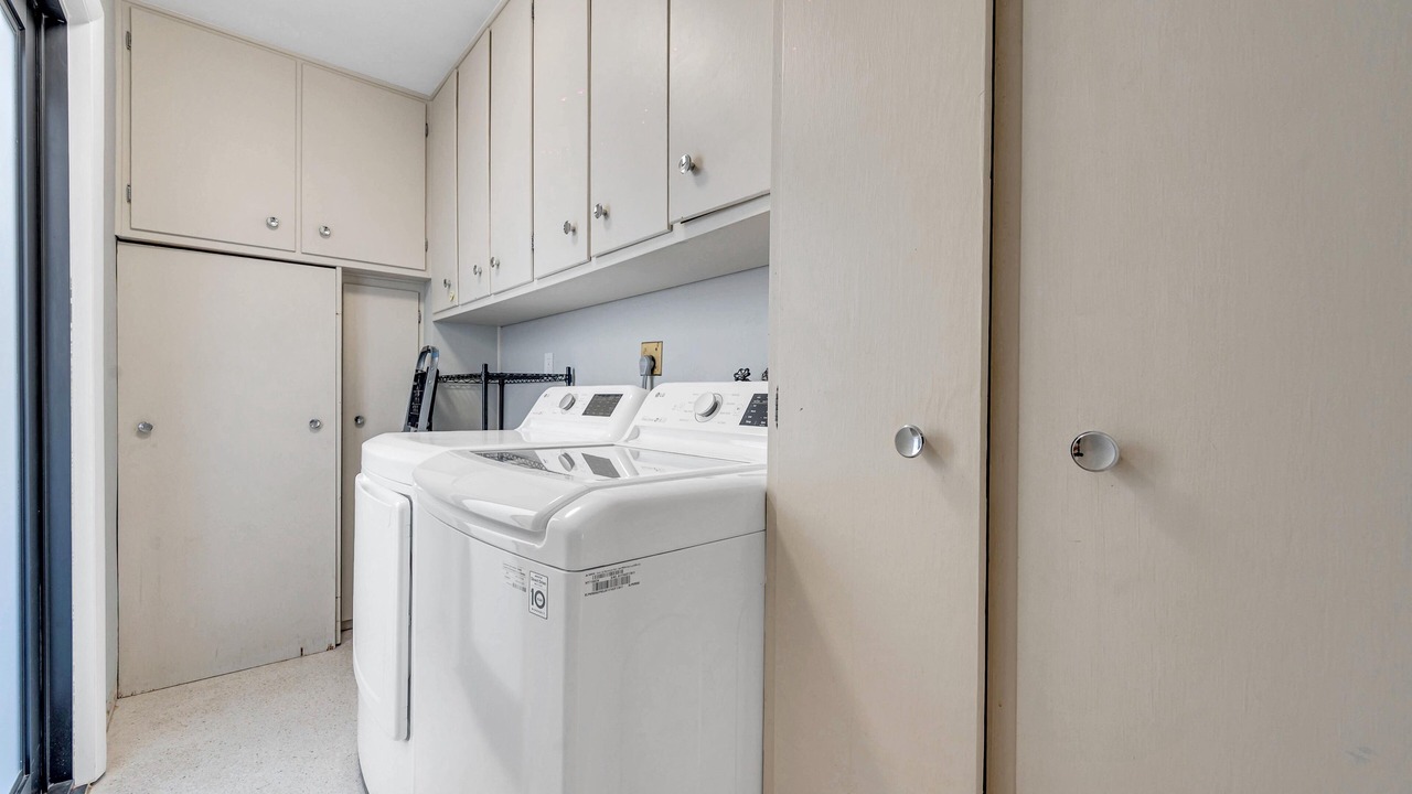 Photo of Bedroom in Harbour Inlet
