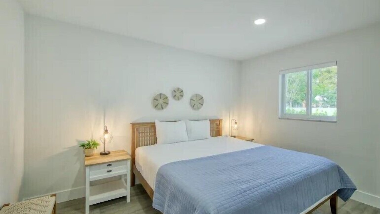 Photo of Bedroom in Deerfield Beach