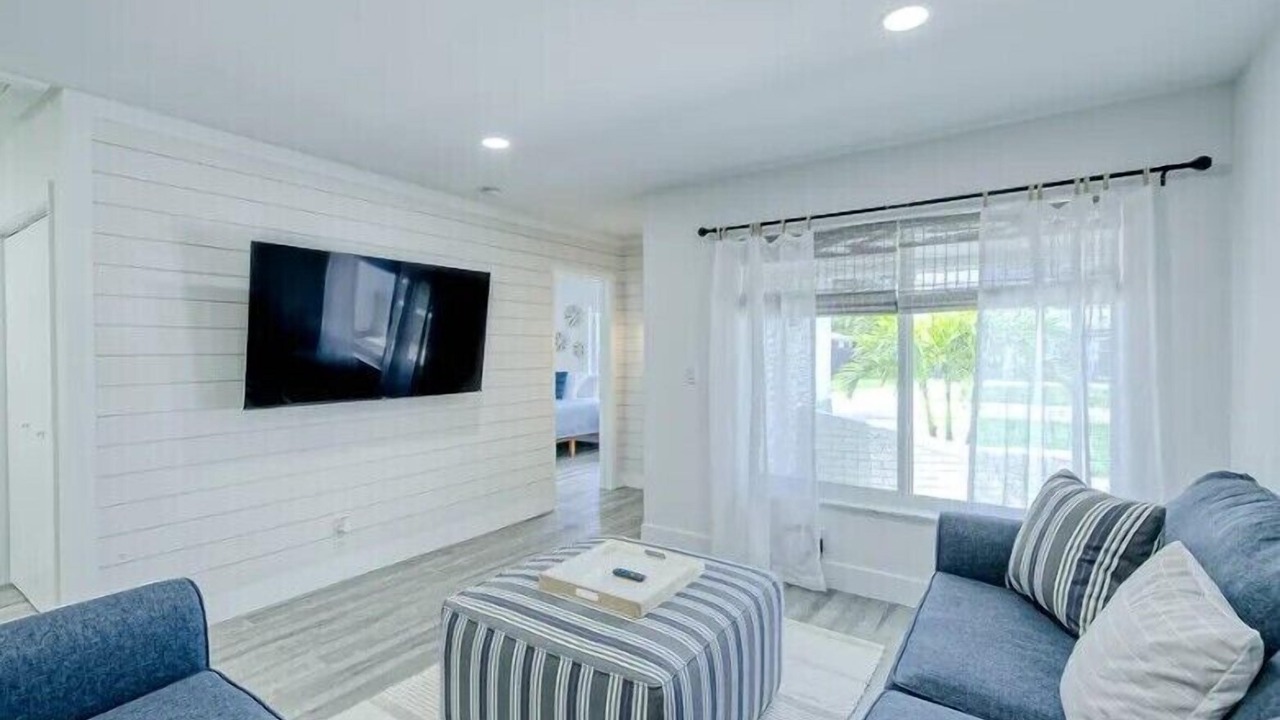 Photo of Livingroom in Deerfield Beach