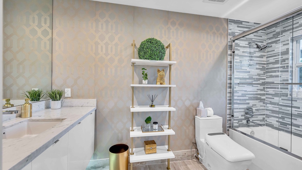 Photo of Bathroom in Seven Isles