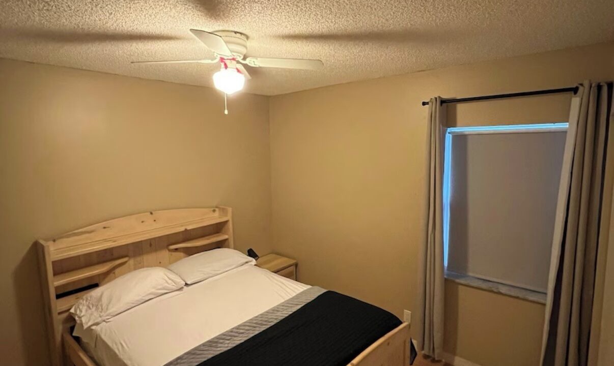 Photo of Bedroom in Sunrise
