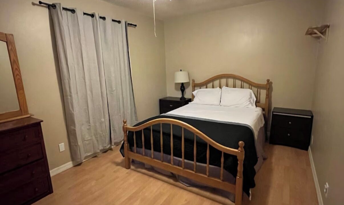 Photo of Bedroom in Sunrise