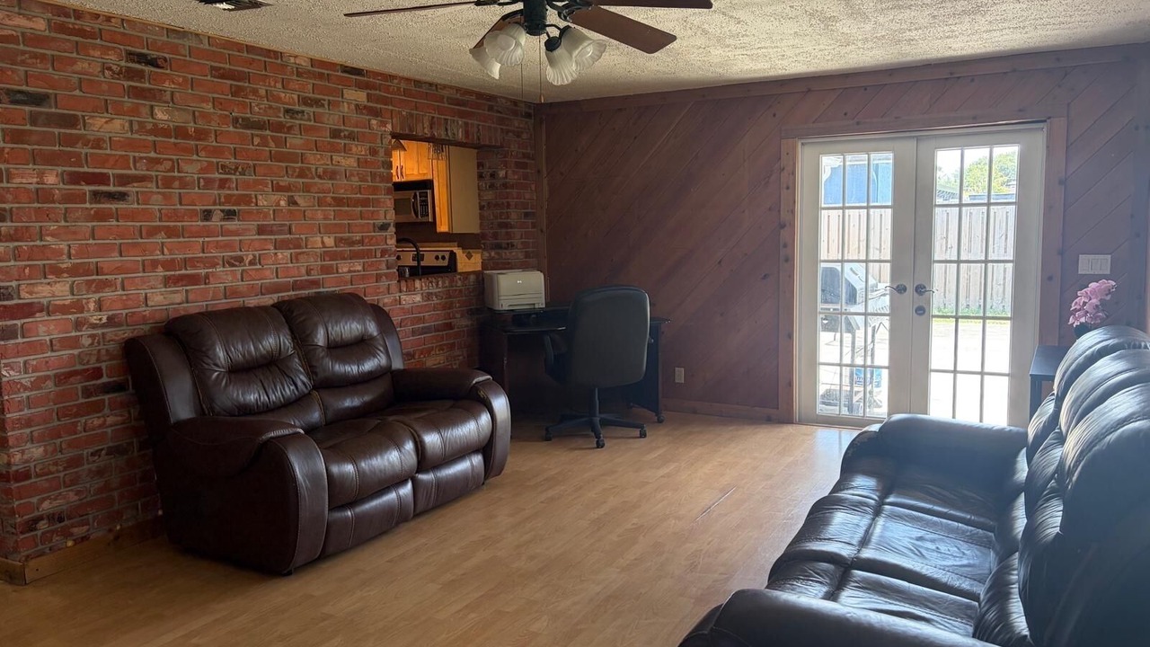 Photo of Livingroom in Sunrise