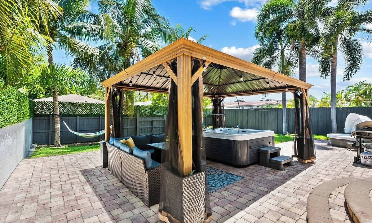 Photo of Outdoor in Dania Beach