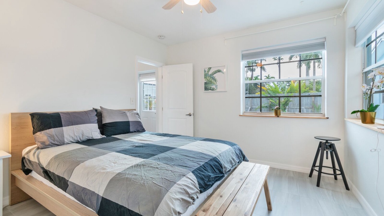 Photo of Bedroom in Wilton Manors