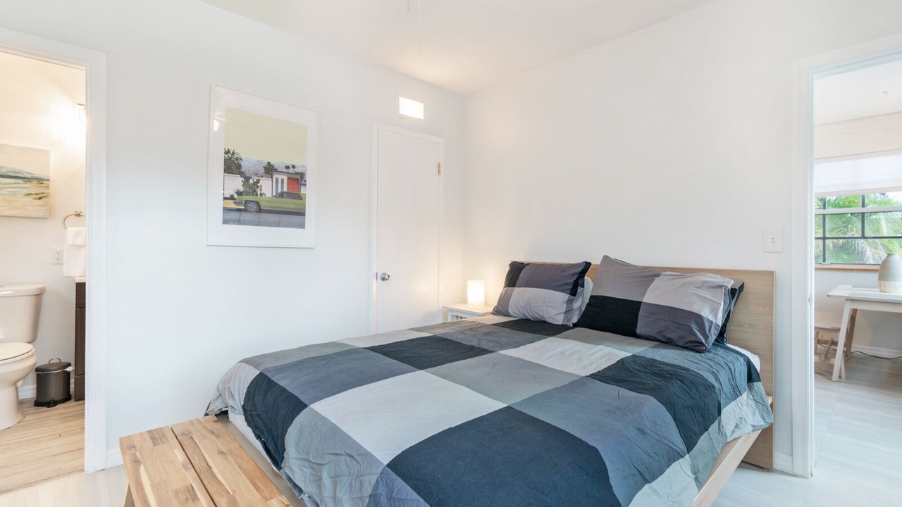 Photo of Bedroom in Wilton Manors