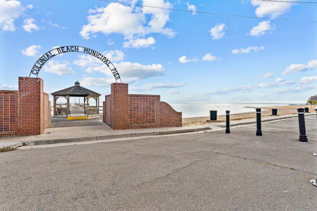 Photo of Outdoor in Issue