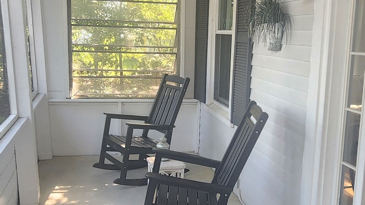 Photo of Patio Balcony in Colonial Beach