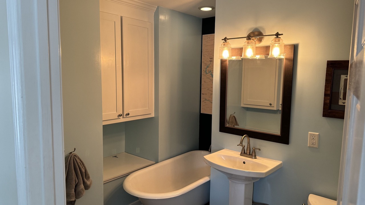 Photo of Bathroom in Ruther Glen