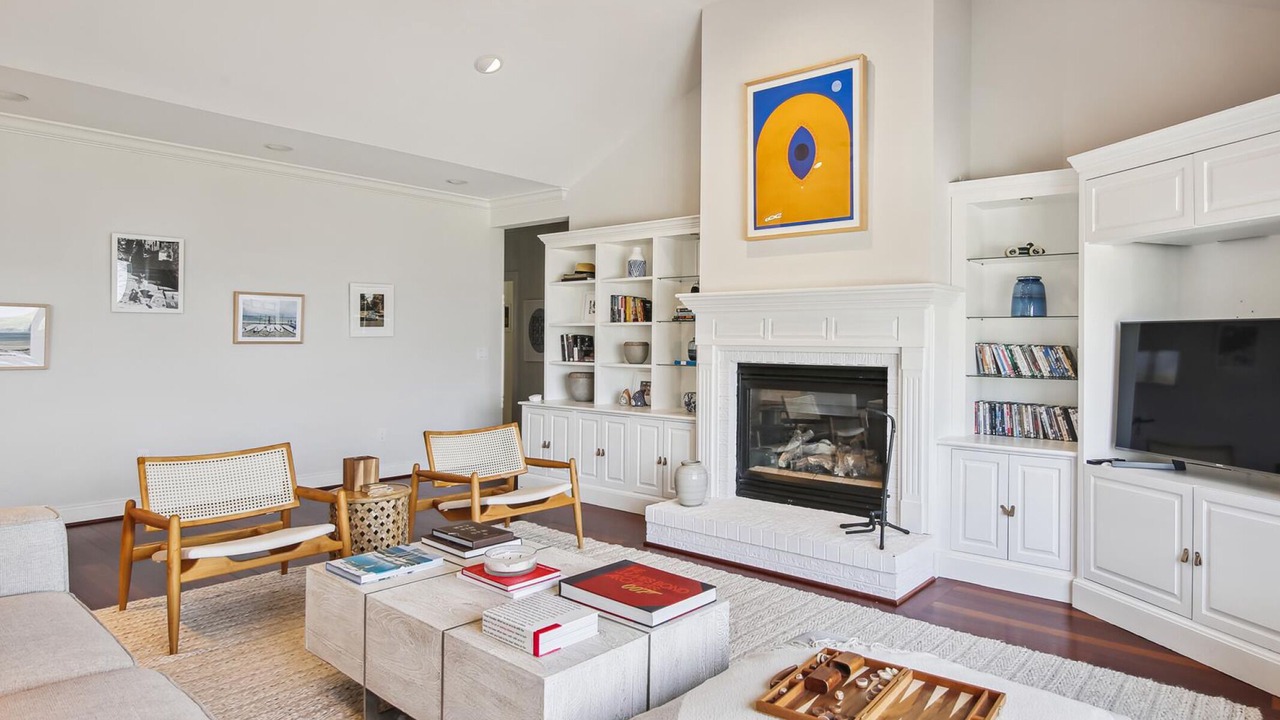 Photo of Livingroom in Unionville