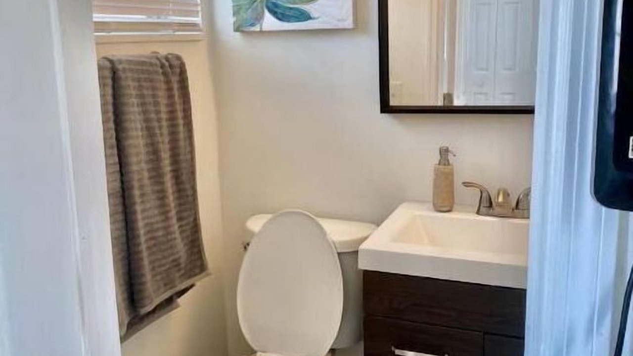 Photo of Bathroom in Royal Poinciana