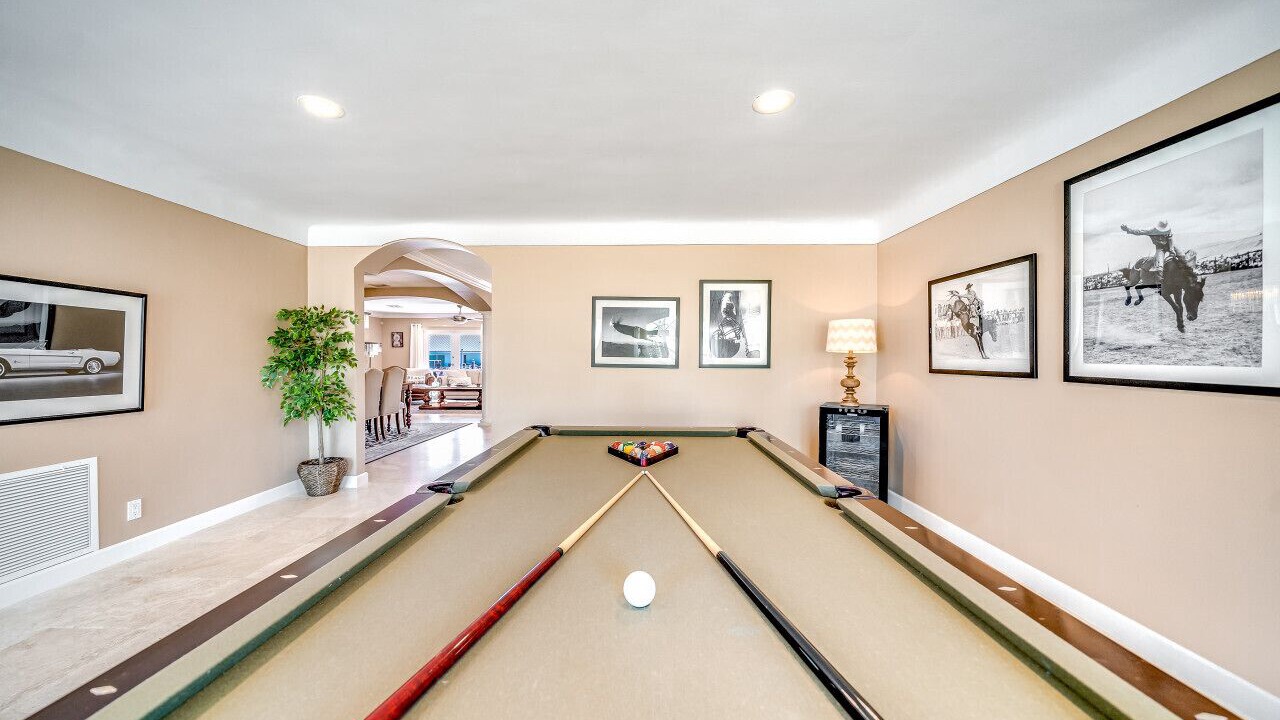 Photo of Bedroom in Bermuda Riviera