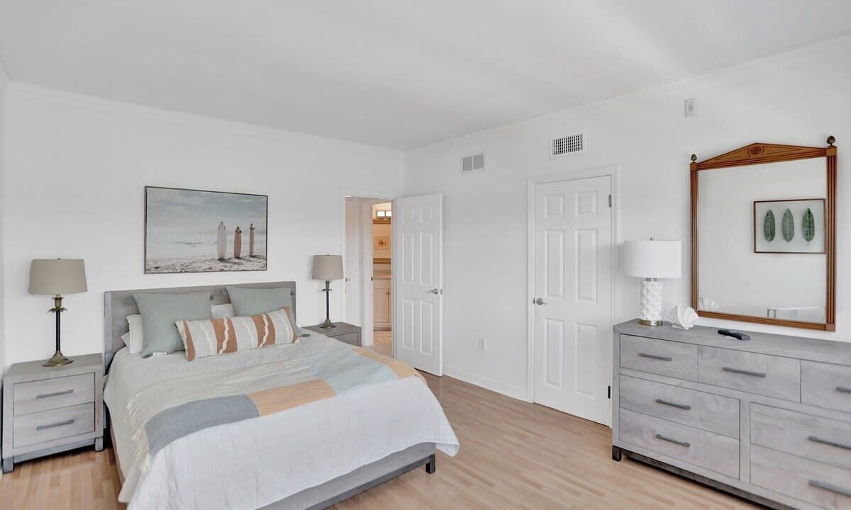 Photo of Bedroom in Central Beach