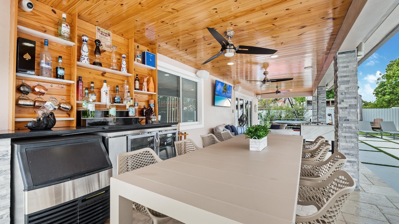 Photo of Outdoor in Hialeah