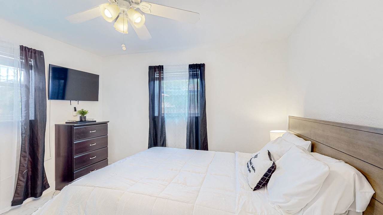 Photo of Bedroom in Pompano Beach