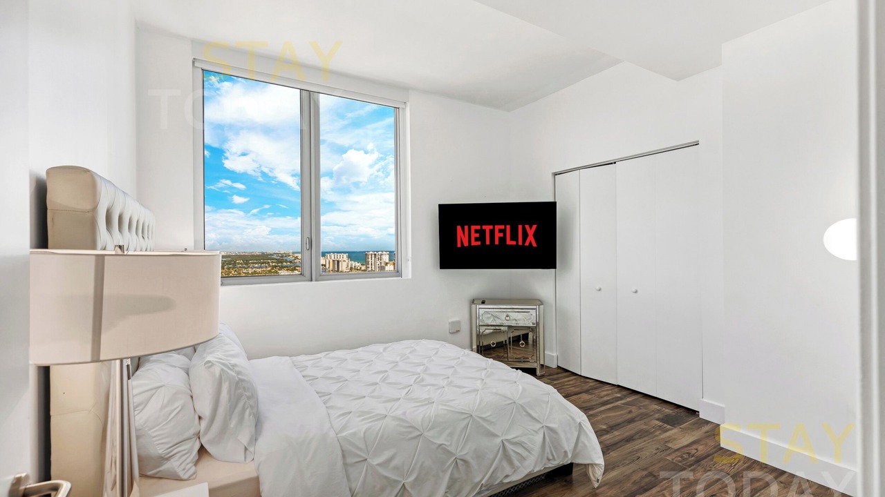Photo of Bedroom in Hallandale Beach