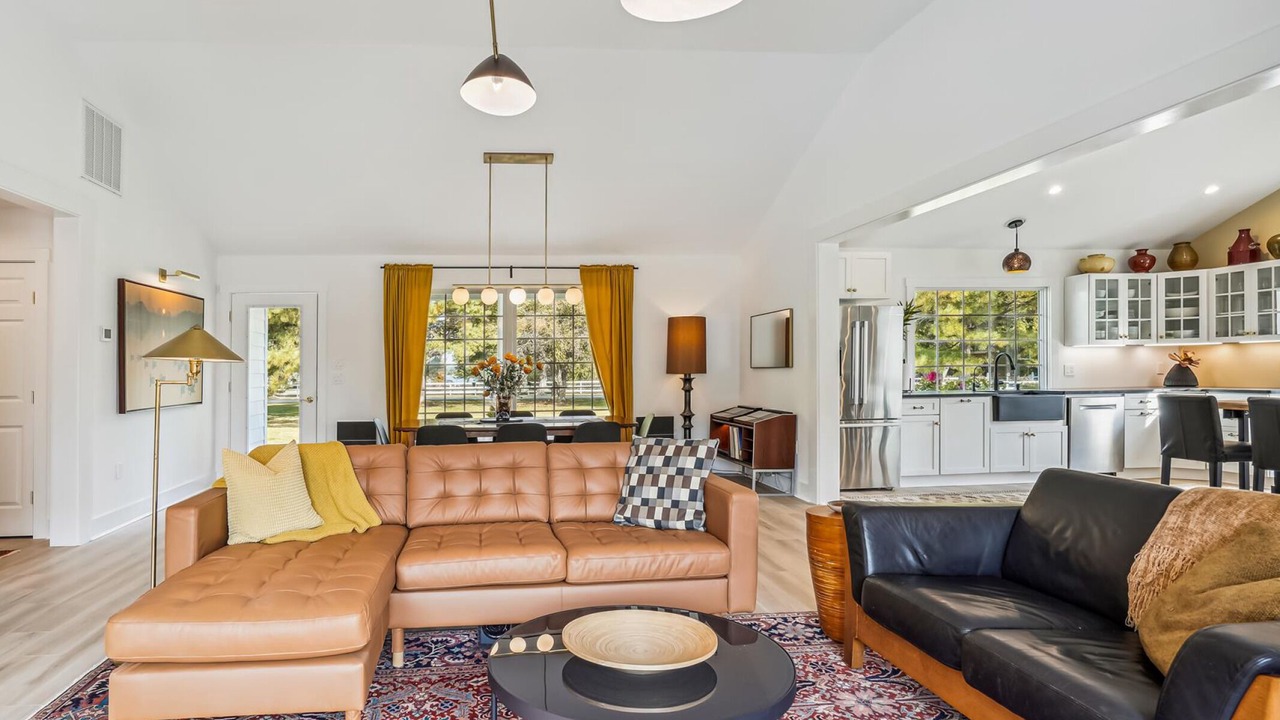 Photo of Livingroom in St. Michaels