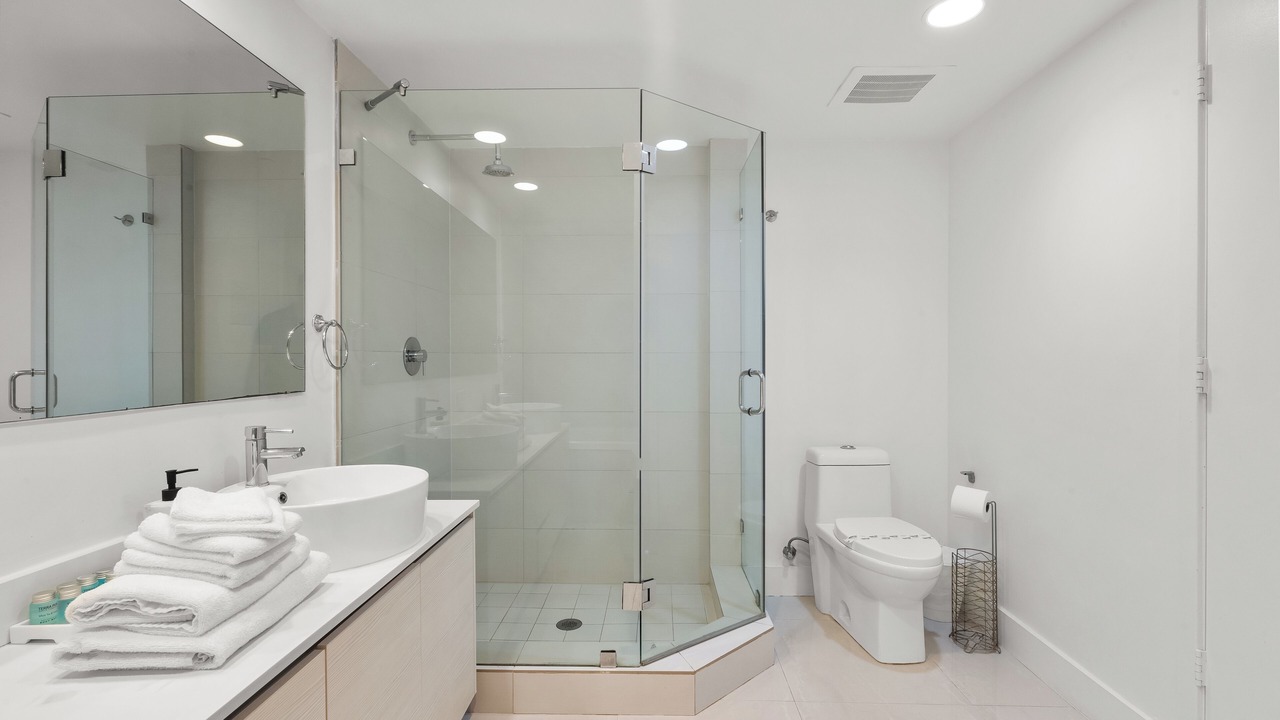 Photo of Bathroom in Hallandale Beach