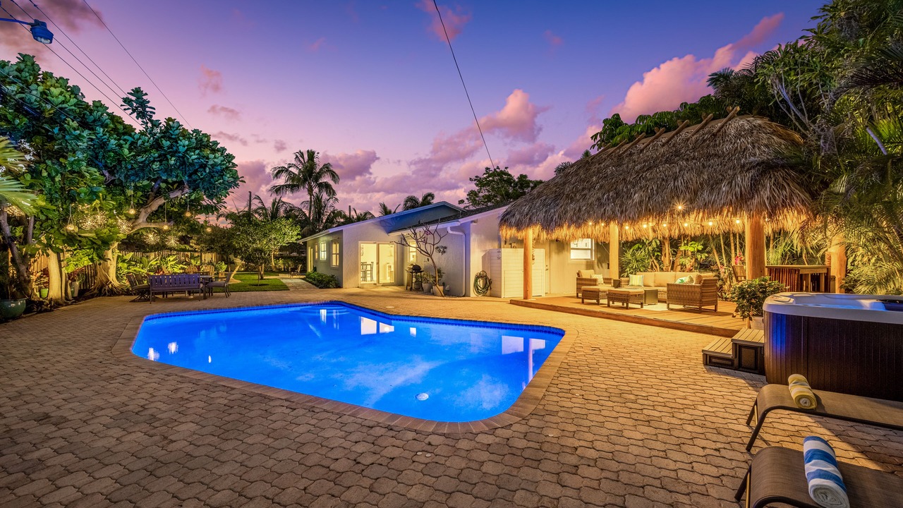 Photo of Outdoor in Tropic Palms