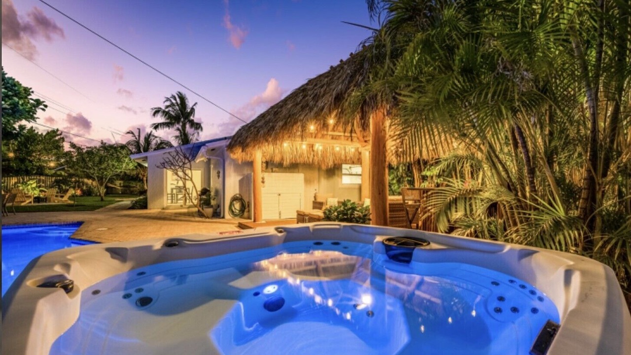 Photo of Others in Tropic Palms