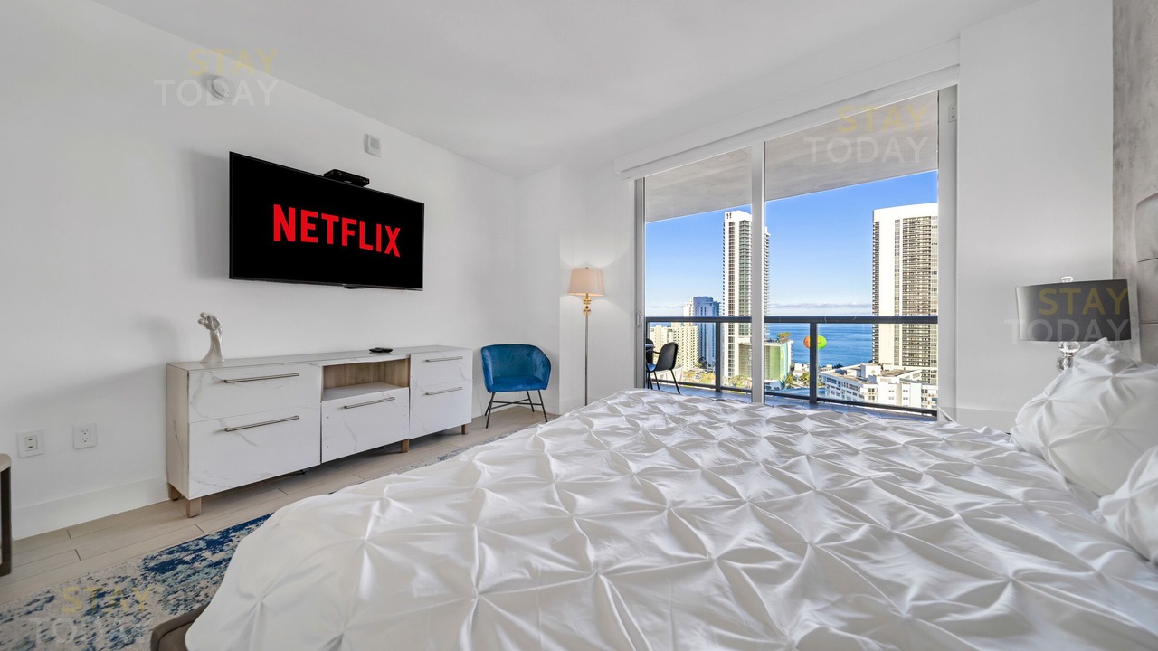 Photo of Bedroom in Hallandale Beach