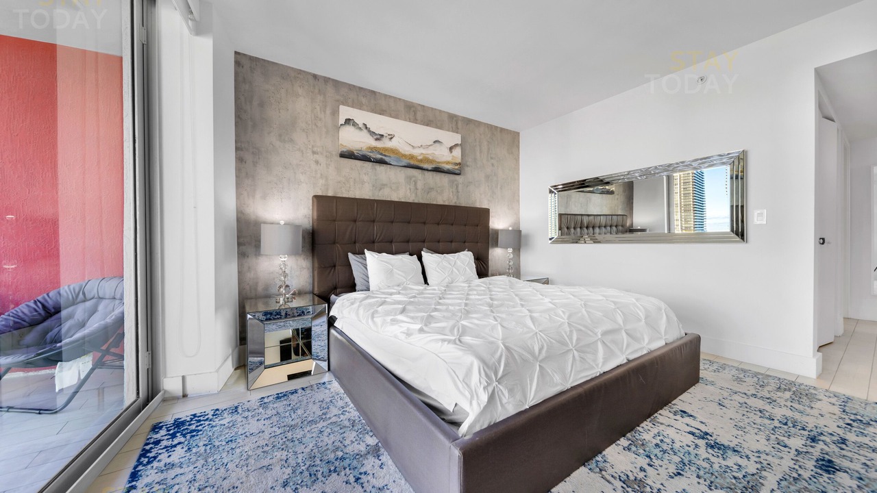 Photo of Bedroom in Hallandale Beach