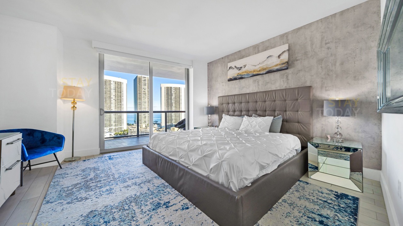 Photo of Bedroom in Hallandale Beach